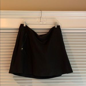 Women’s Gold Skort